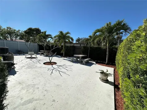 120 Pocatella Street Miami Springs FL 33166