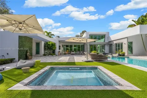7218 SW 102nd Street Pinecrest FL 33156