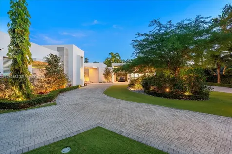 7218 SW 102nd Street Pinecrest FL 33156