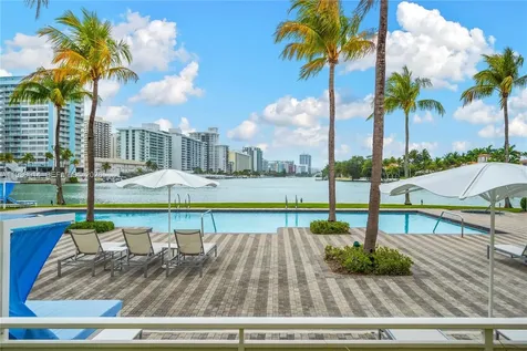 6103 Aqua Avenue Miami Beach FL 33141