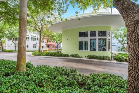 6103 Aqua Avenue Miami Beach FL 33141