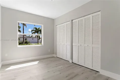 2714 SW 36th Avenue Miami FL 33133