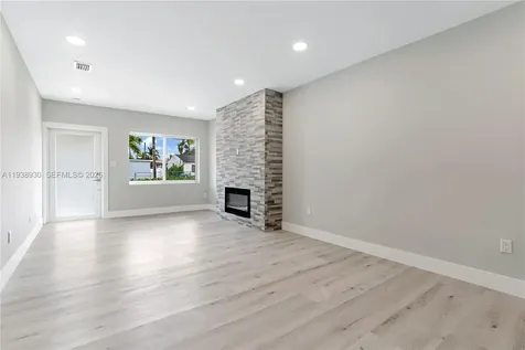 2714 SW 36th Avenue Miami FL 33133