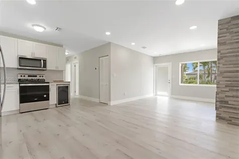 2714 SW 36th Avenue Miami FL 33133
