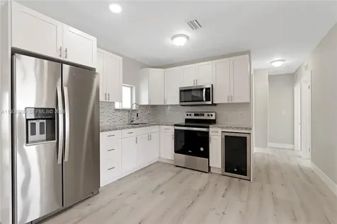 2714 SW 36th Avenue Miami FL 33133