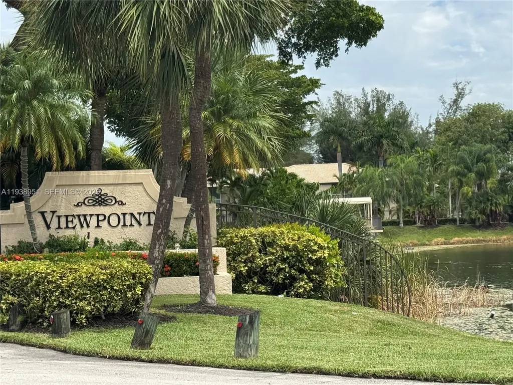 5580 Lakeside Drive Margate FL 33063