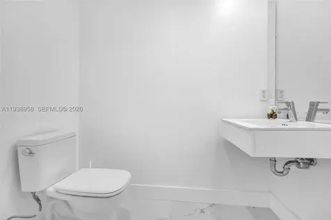 17111 Biscayne Boulevard North Miami Beach FL 33160