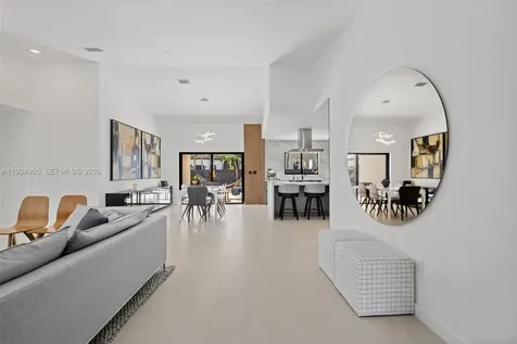 7910 NW 169th Terrace Miami Lakes FL 33016