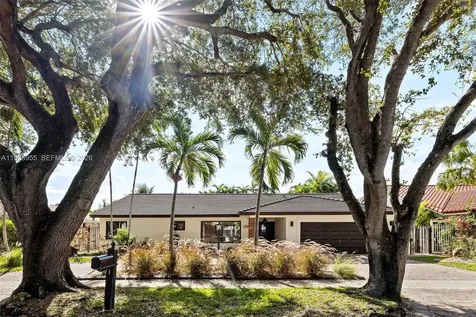 7910 NW 169th Terrace Miami Lakes FL 33016