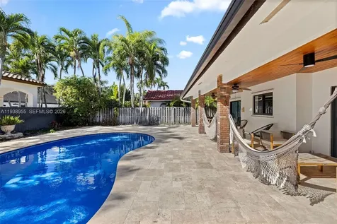 7910 NW 169th Terrace Miami Lakes FL 33016