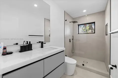 7910 NW 169th Terrace Miami Lakes FL 33016