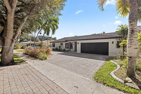 7910 NW 169th Terrace Miami Lakes FL 33016