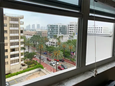 100 Lincoln Road Miami Beach FL 33139