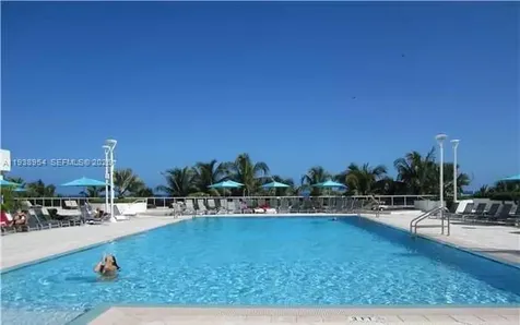 100 Lincoln Road Miami Beach FL 33139