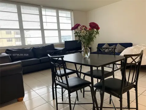 100 Lincoln Road Miami Beach FL 33139