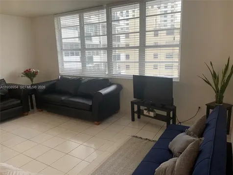 100 Lincoln Road Miami Beach FL 33139