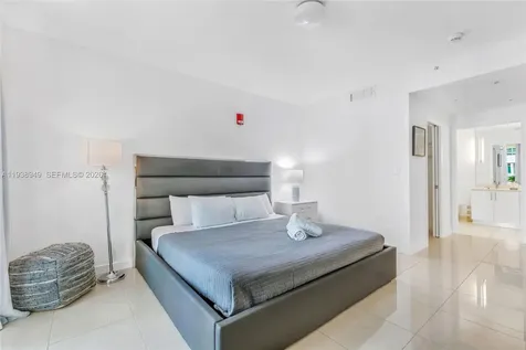 3250 NE 1st Avenue Miami FL 33137