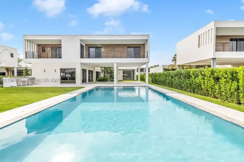 16699 N Botaniko Drive N Weston FL 33326