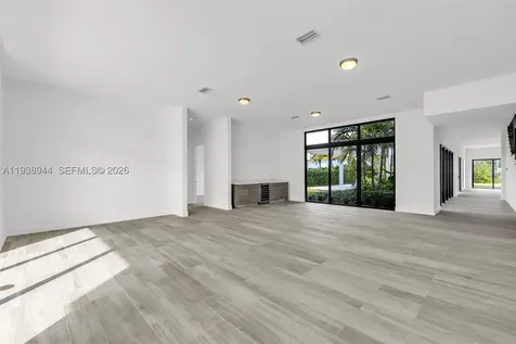 16699 N Botaniko Drive N Weston FL 33326