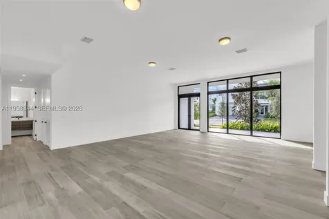 16699 N Botaniko Drive N Weston FL 33326