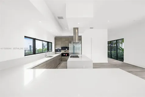 16699 N Botaniko Drive N Weston FL 33326