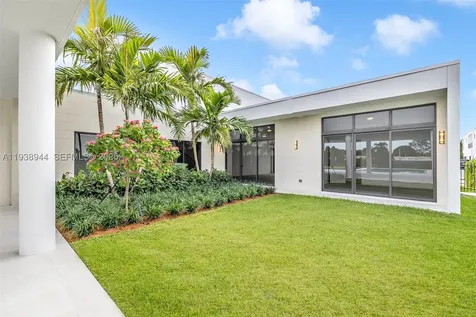 16699 N Botaniko Drive N Weston FL 33326