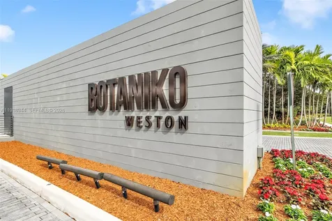 16699 N Botaniko Drive N Weston FL 33326
