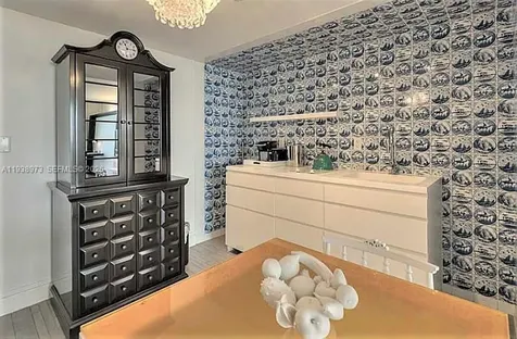 1100 West Avenue Miami Beach FL 33139