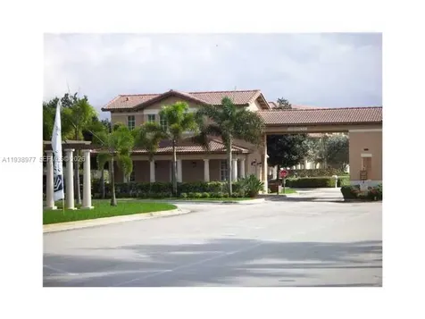 917 SW 147th Avenue Pembroke Pines FL 33027