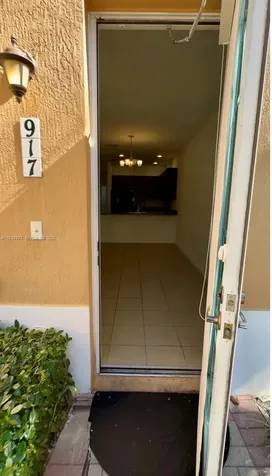 917 SW 147th Avenue Pembroke Pines FL 33027