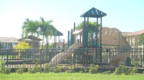 917 SW 147th Avenue Pembroke Pines FL 33027