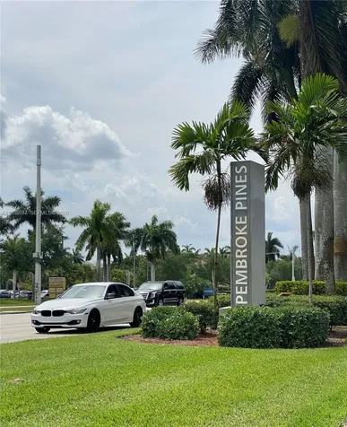 917 SW 147th Avenue Pembroke Pines FL 33027