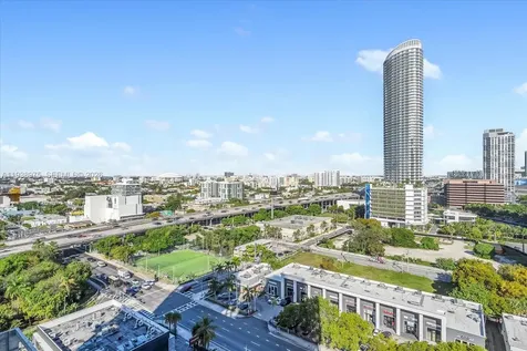 239 SW 9th Street Miami FL 33130