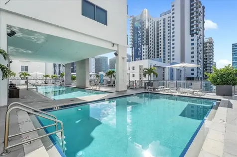 239 SW 9th Street Miami FL 33130