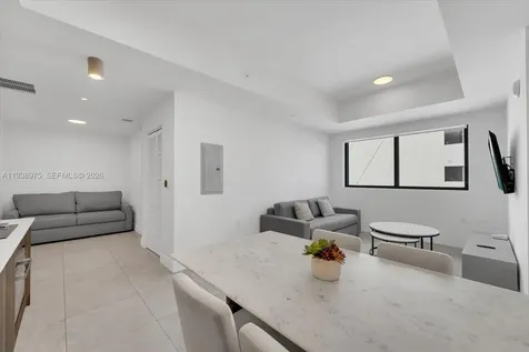 239 SW 9th Street Miami FL 33130