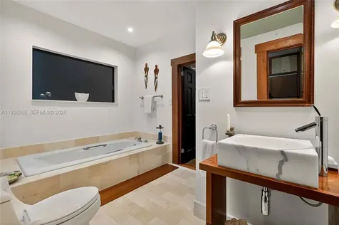 452 SW 21st Road Miami FL 33129
