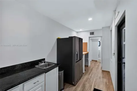 452 SW 21st Road Miami FL 33129