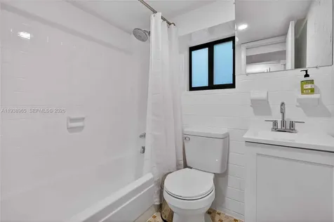 452 SW 21st Road Miami FL 33129
