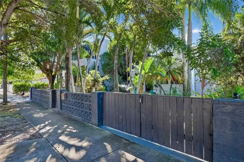 452 SW 21st Road Miami FL 33129