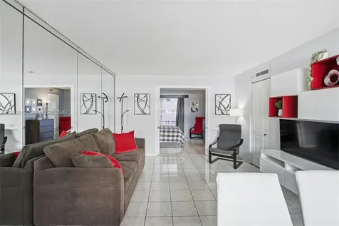 3133 S Ocean Drive Hallandale Beach FL 33009