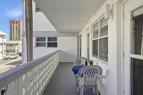 3133 S Ocean Drive Hallandale Beach FL 33009