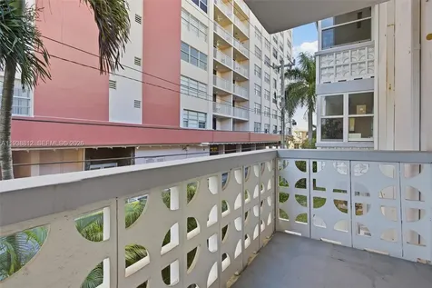 3133 S Ocean Drive Hallandale Beach FL 33009