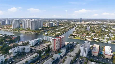 3133 S Ocean Drive Hallandale Beach FL 33009