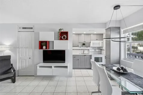 3133 S Ocean Drive Hallandale Beach FL 33009