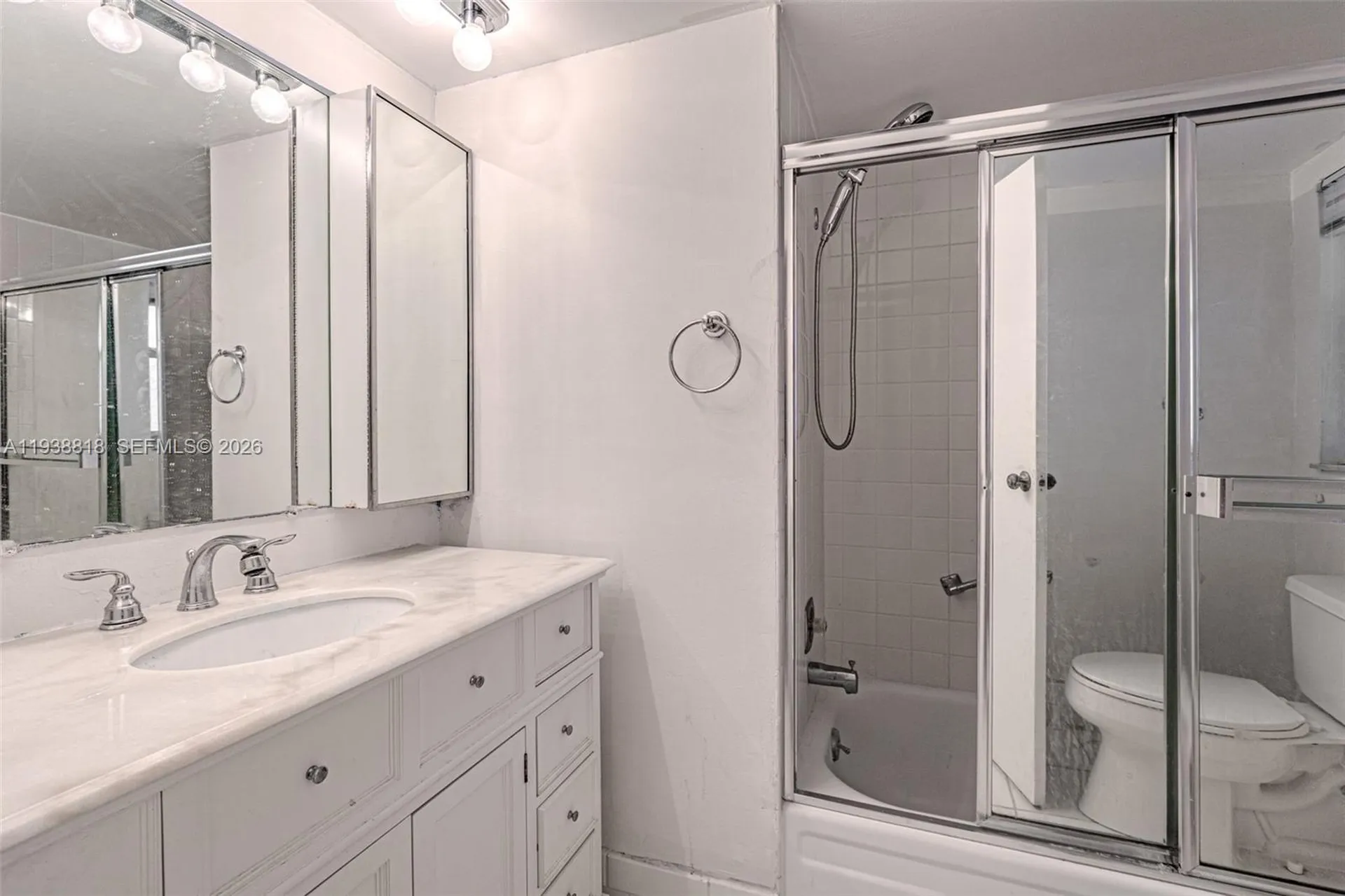 3959 Via Poinciana Lake Worth FL 33467