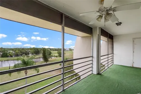 3959 Via Poinciana Lake Worth FL 33467