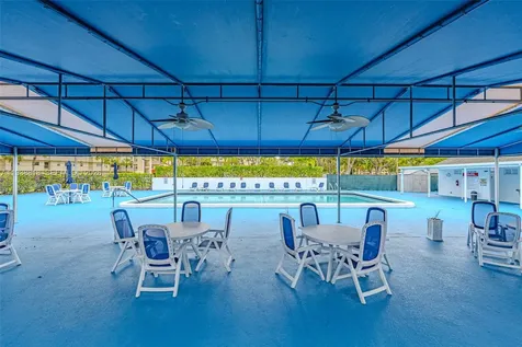 3959 Via Poinciana Lake Worth FL 33467
