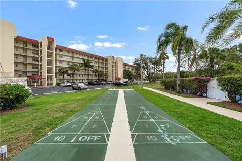 3959 Via Poinciana Lake Worth FL 33467