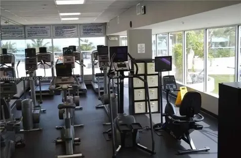 100 Lincoln Road Miami Beach FL 33139
