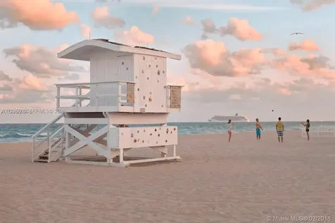 100 Lincoln Road Miami Beach FL 33139